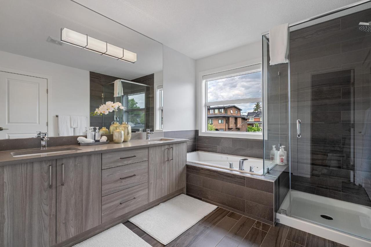 YYC Contemporary Luxury 4 Bedroom House Near Downtown מראה חיצוני תמונה