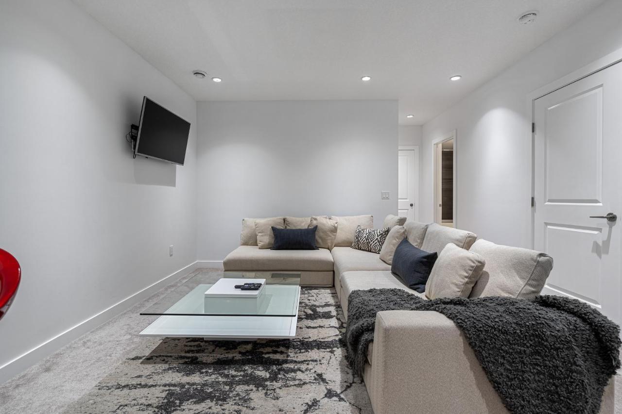 YYC Contemporary Luxury 4 Bedroom House Near Downtown מראה חיצוני תמונה