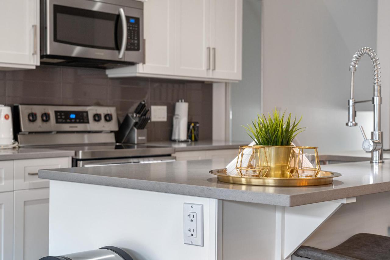 YYC Contemporary Luxury 4 Bedroom House Near Downtown מראה חיצוני תמונה